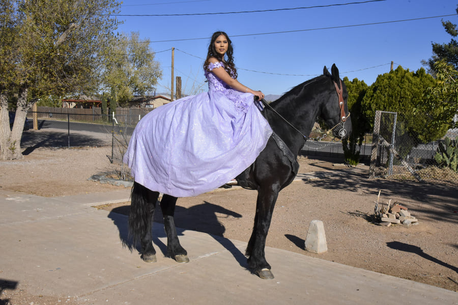 poses quinceañera caballo