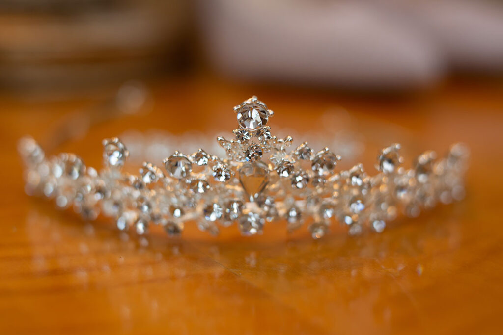 tiara elegante