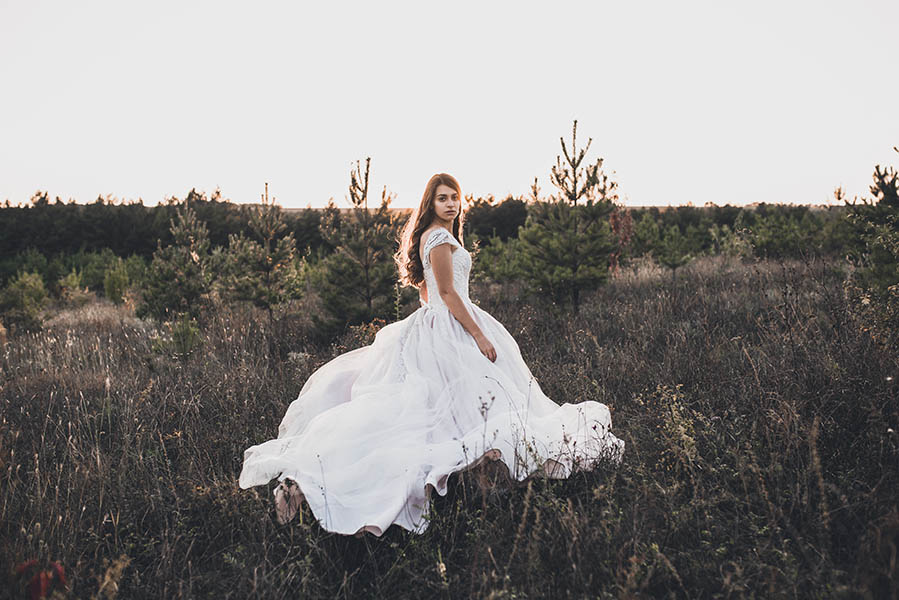 hermoso vestido blanco de quinceañera