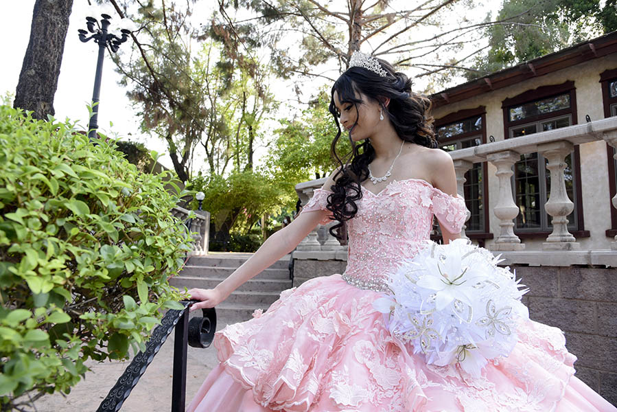 peinados de quinceañera modernos