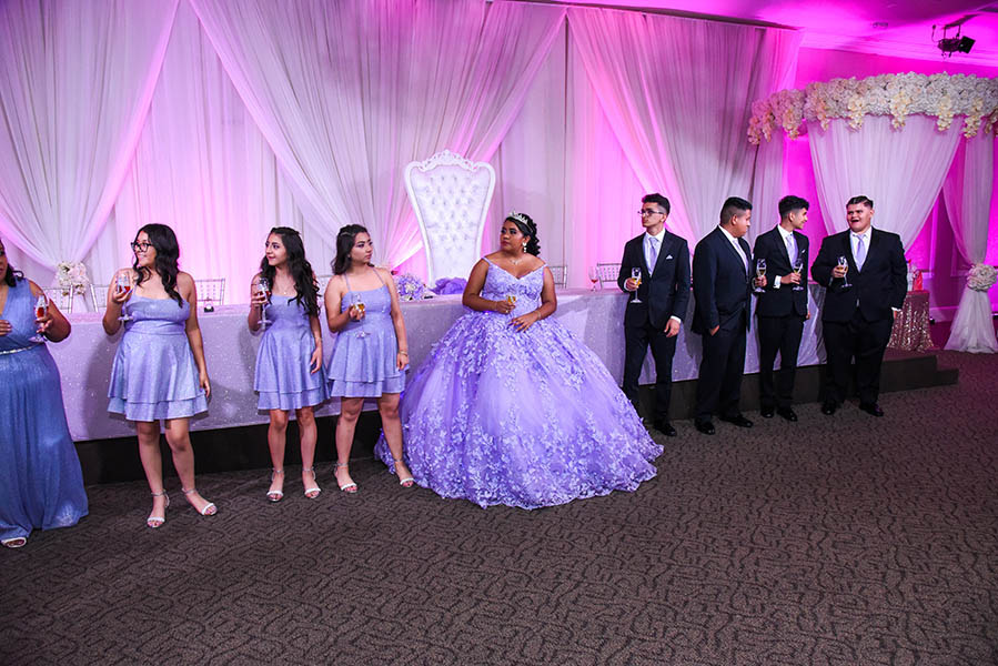 chambelanes de quince años y damas de honor