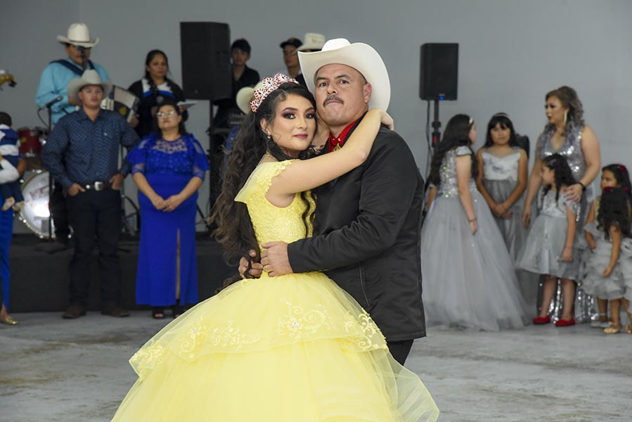 bailando con papá la canción de película de vals de quince años