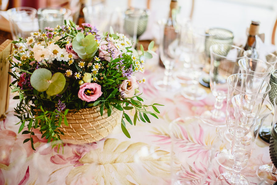 Centros de Mesa con Flores para Quinceañeras